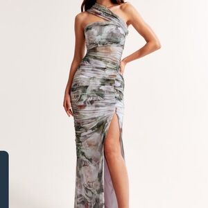 Abercrombie & Fitch One-Shoulder Floral Dress